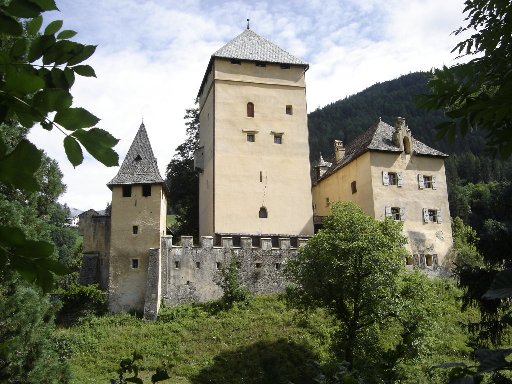 Замок Гроппенштейн